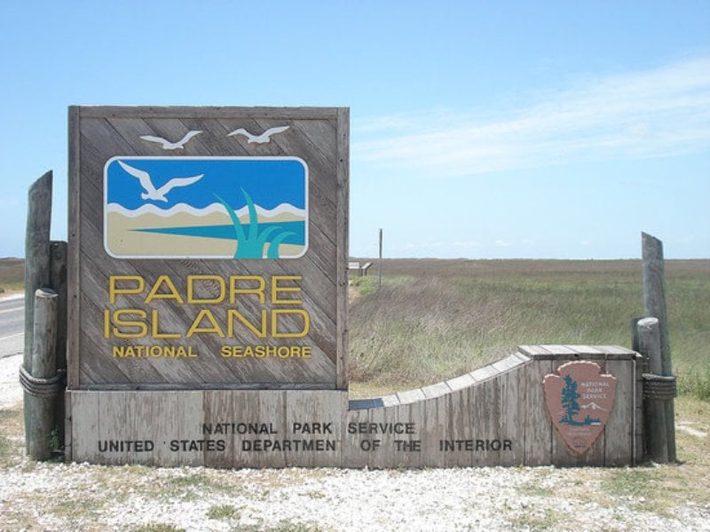 Padre岛国家海滨的入口
